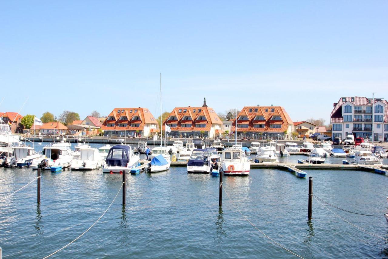 Wiek auf Rügen Hafennahe Ferienwohnung Mit Balkon Und Meerblick - Hafenhaeuser Wiek Wohnung 13 מראה חיצוני תמונה